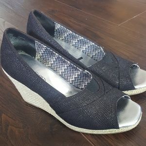 Faded Glory Black Peep Toe Wedges size 7